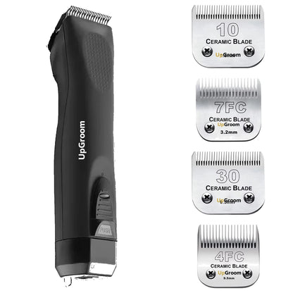 Kit Máquina de Tosa Ultra A5 UpGroom Preta com 4 lâminas de cerâmica exibidas ao lado da máquina