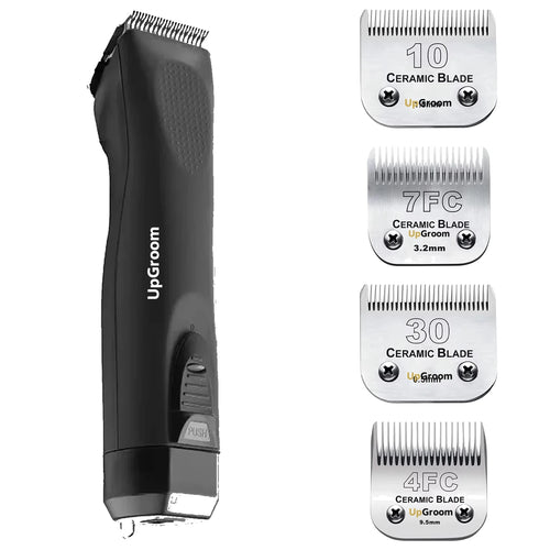 Kit Máquina de Tosa Ultra A5 UpGroom Preta com 4 lâminas de cerâmica exibidas ao lado da máquina