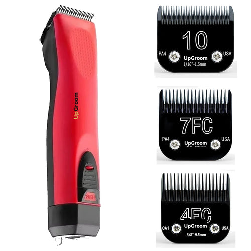 Kit Máquina de Tosa Ultra A5 UpGroom Vermelha com 3 lâminas de titânio exibidas ao lado da máquina
